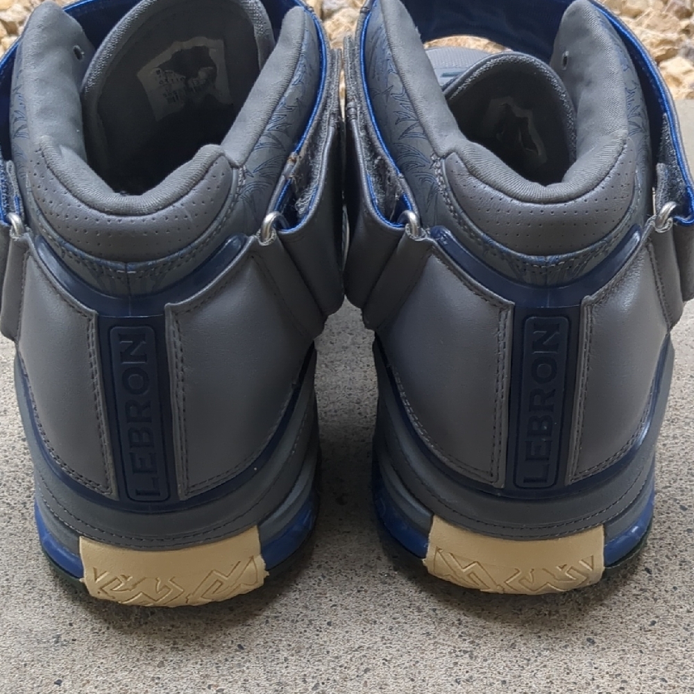 Nike Men's Gray and Blue High-Top Sneakers - Picture 4 of 7